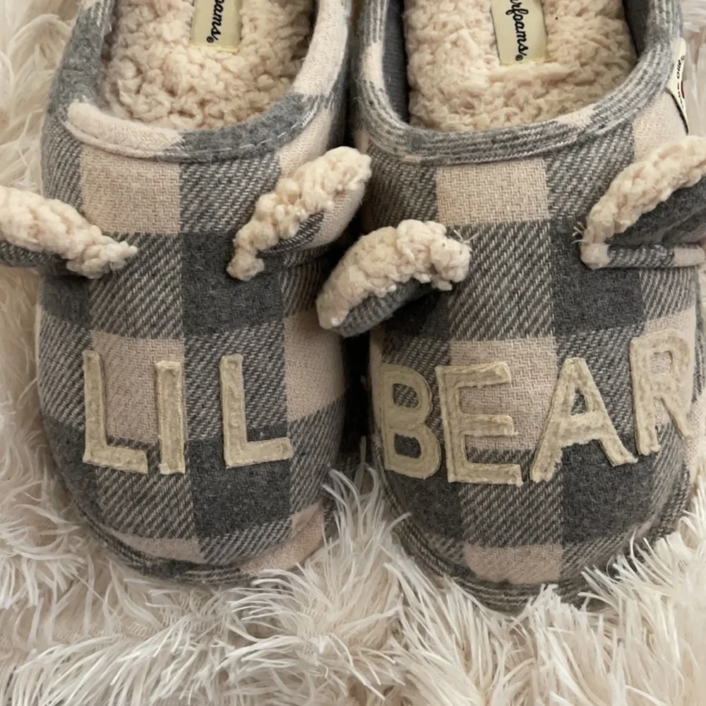 New Dearfoams Lol Bear slippers